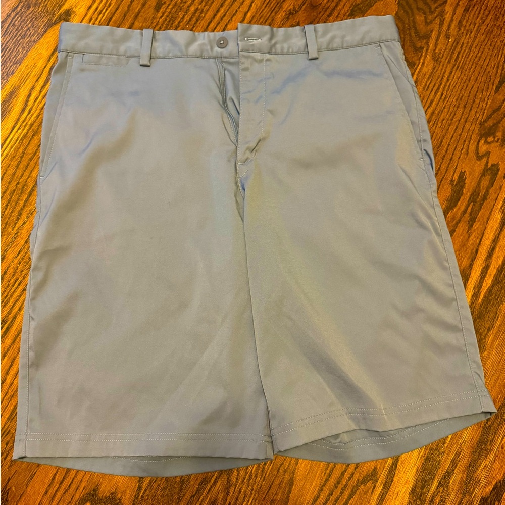 Men’s Nike Golf Shorts size 34
